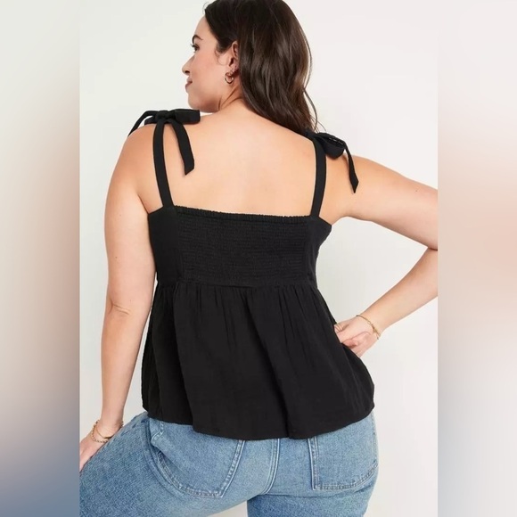 NWT! Old Navy Tie-Shoulder Waist-Defined Swing Cami Blouse - Medium 🤎 - Picture 7 of 10